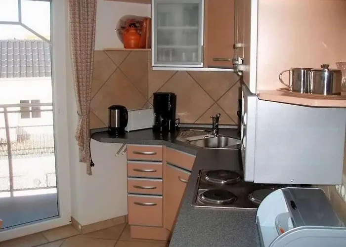 With 2 Bedrooms Holiday home Kuehlungsborn